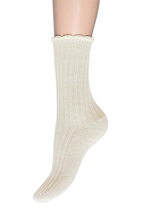 Charnos Wool Rib Scallop Top Socks SideZoom 4