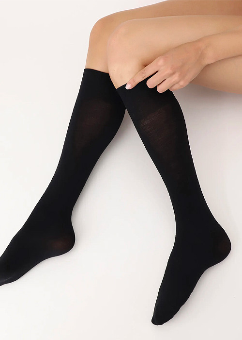 Oroblu Nives Opaque Knee Highs SideZoom 2