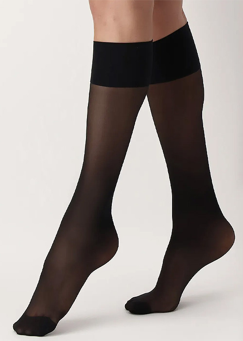 Oroblu Repos 70 Medium Compression Knee Highs image